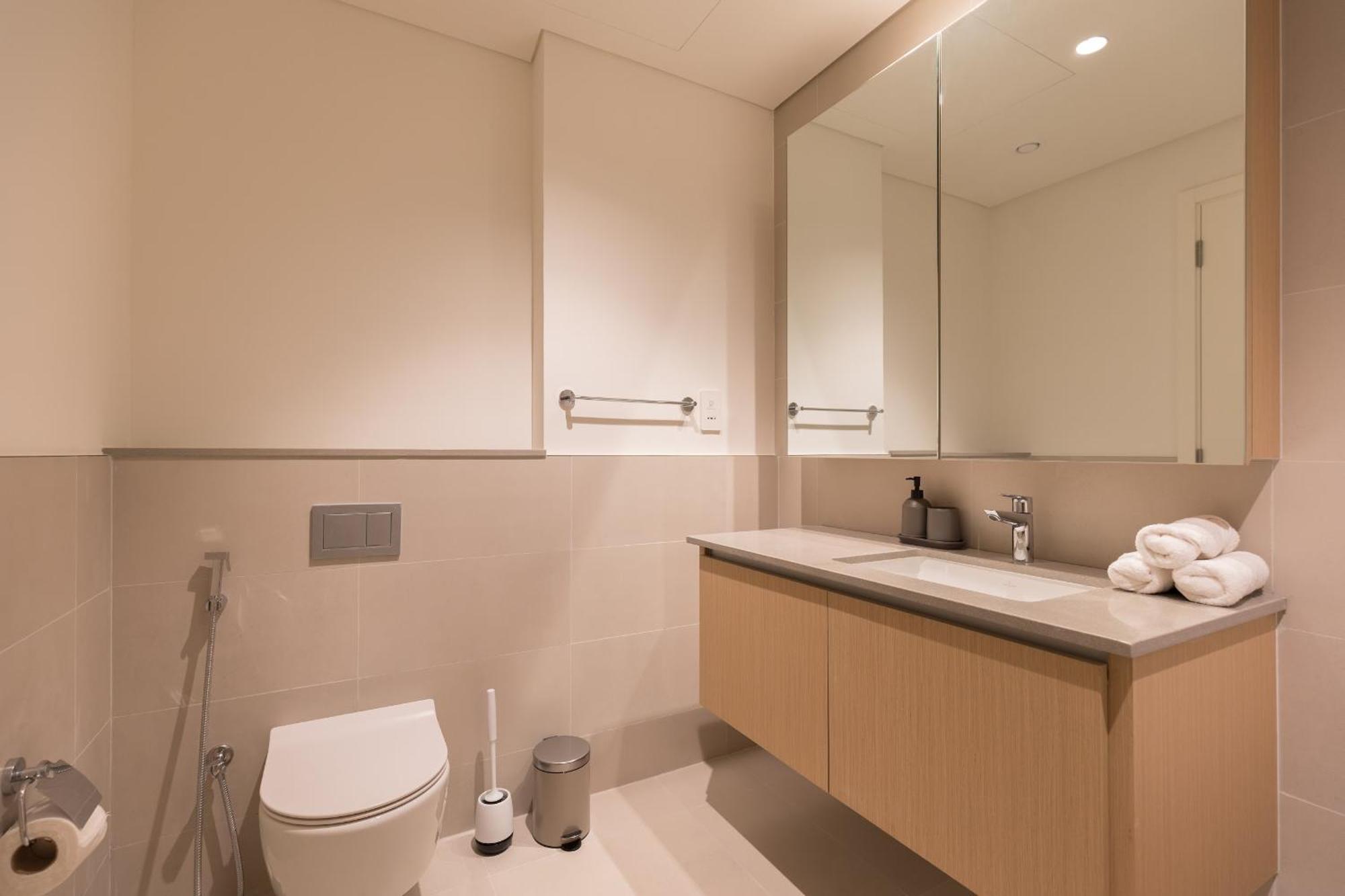 Creek Roomy 3br + Terrace Appartamento *